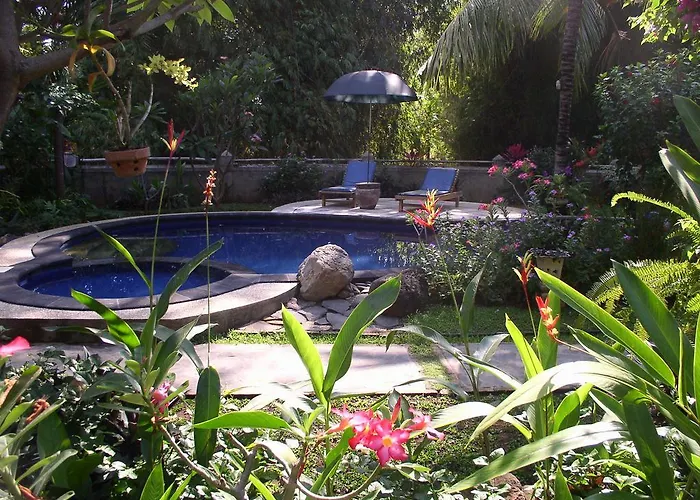 Saraswati House 3*
