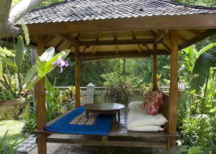 Saraswati House Gasthuis 3*