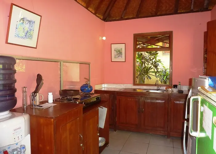 Saraswati House 3*